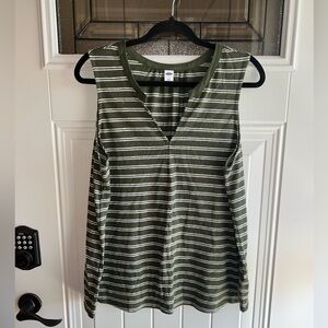 Old Navy Vneck Green Striped Tank Top Size Large